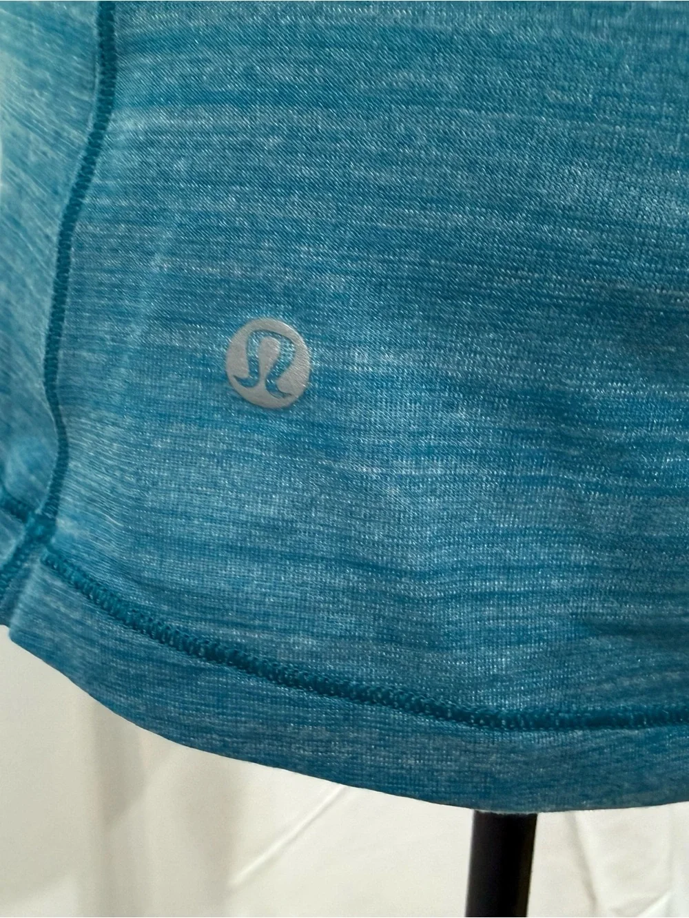 Lululemon Size 8 Teal Heathered Built-In Bra Open Back Yoga Tank Top
